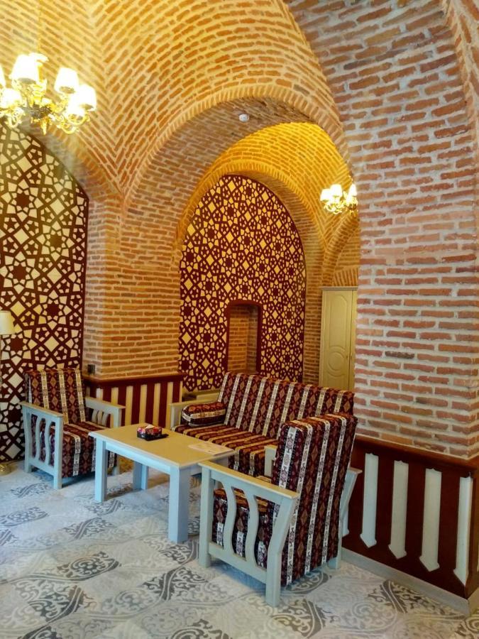 ホテルKarvansaray Sah Abbas ギャンジャ エクステリア 写真